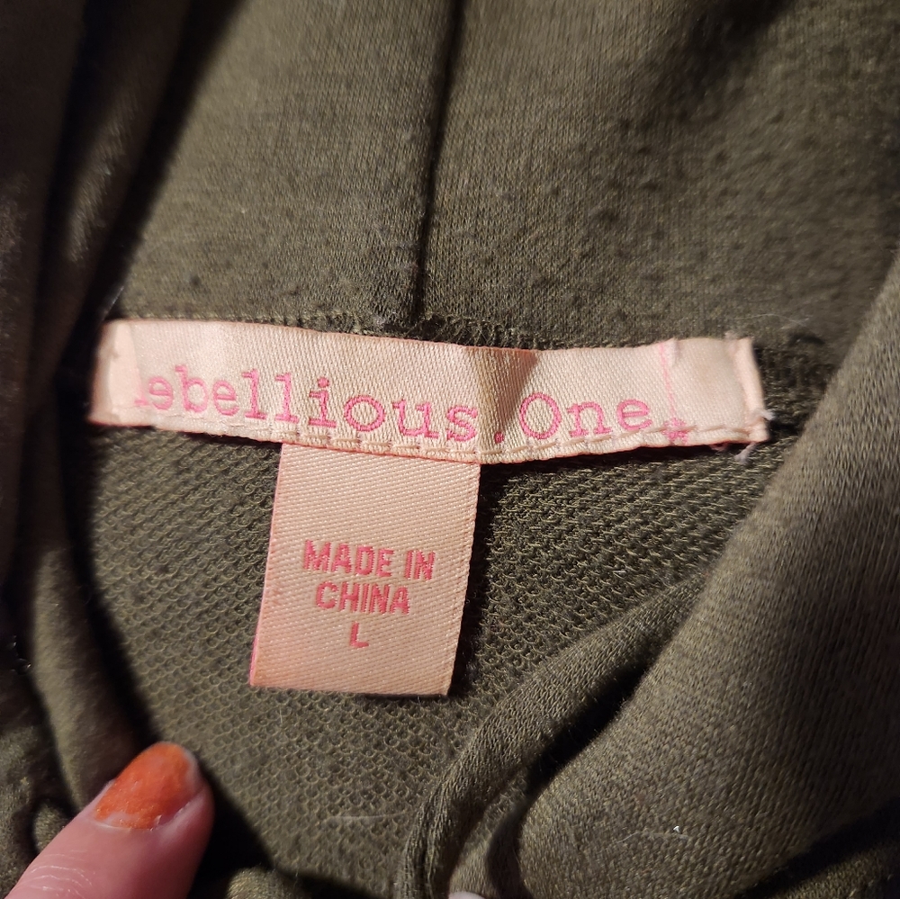 Sweatshirts - Picture 5 of 5
